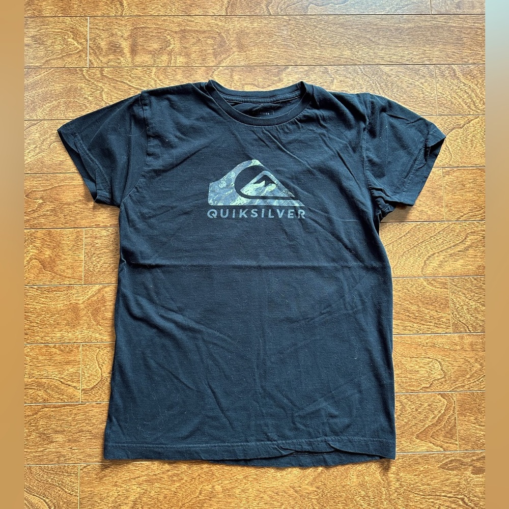 Quiksilver tee